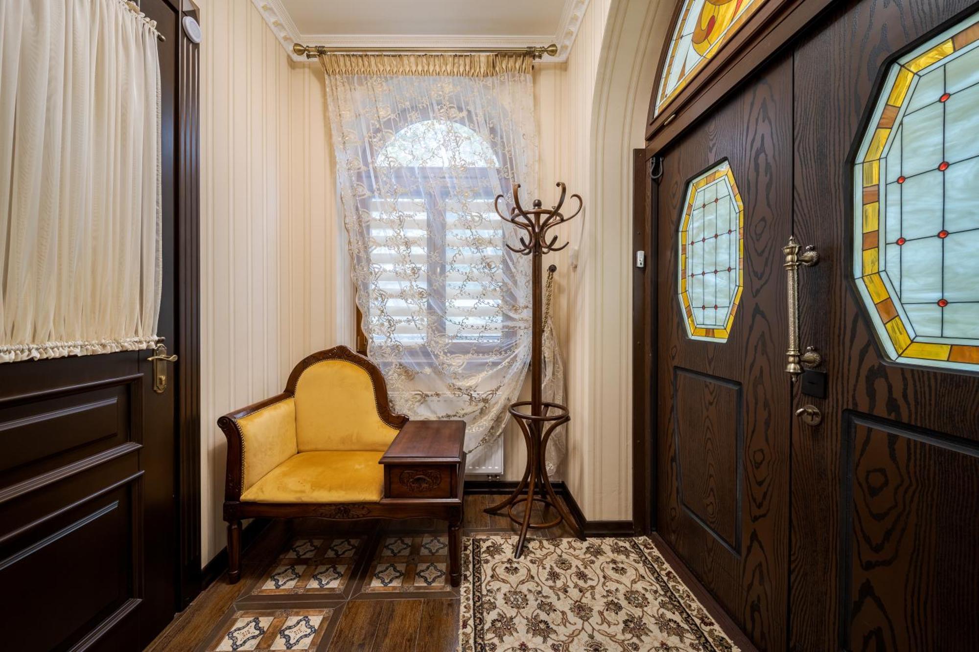Luxury Boutique Andreevskiy 4*
