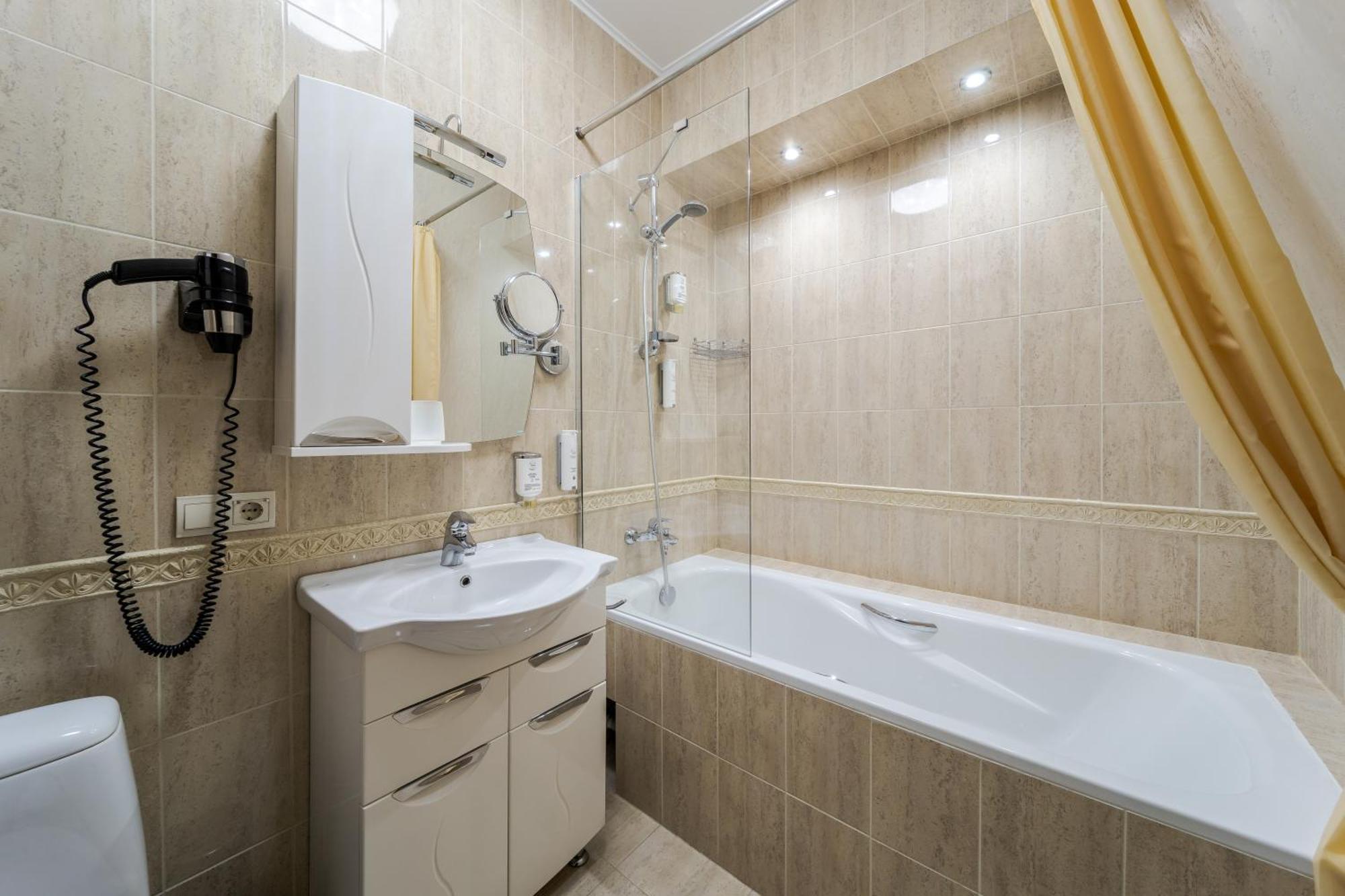 Luxury Boutique Andreevskiy 4* לבוב