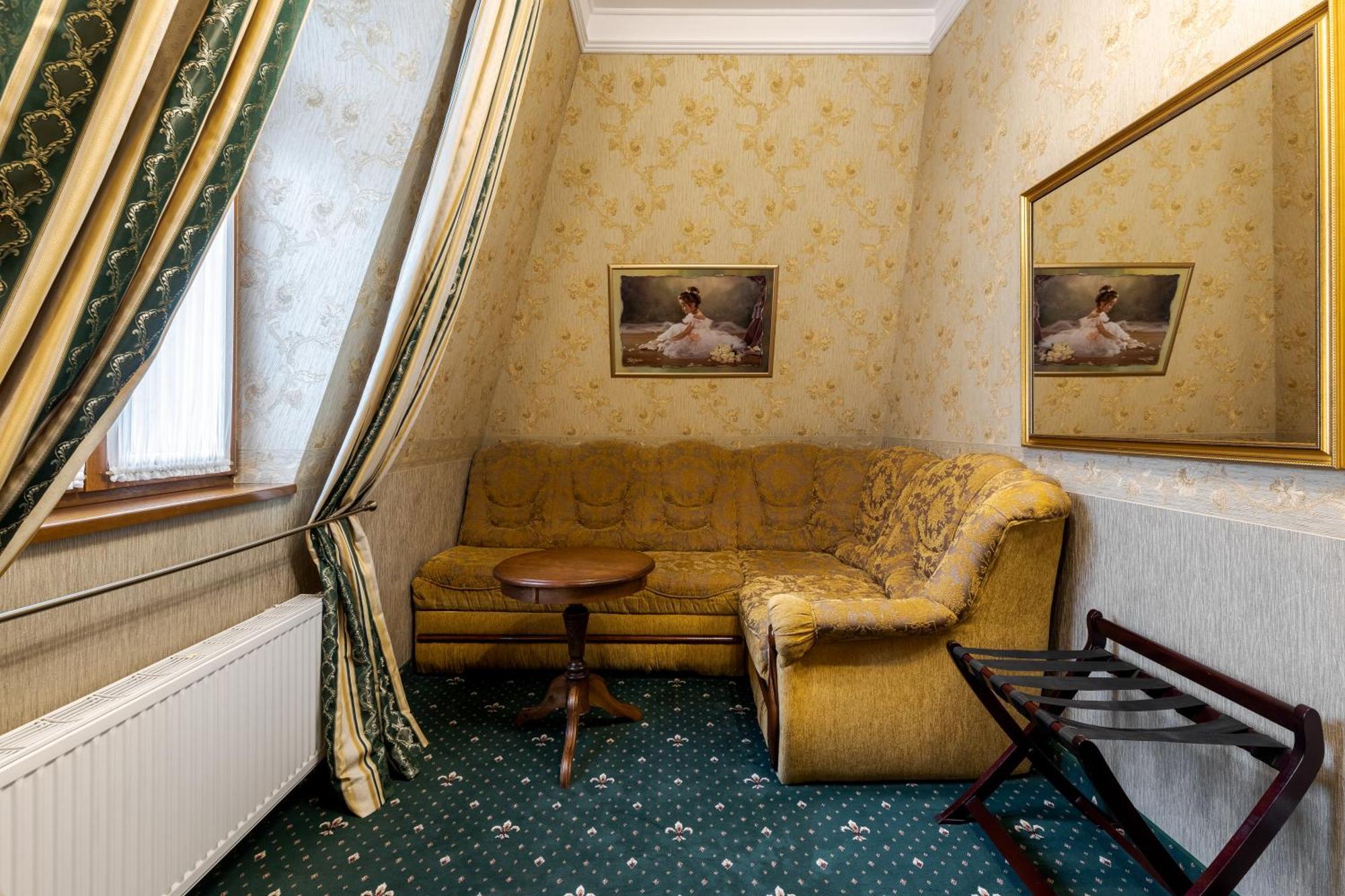 Luxury Boutique Andreevskiy 4* Lemberg